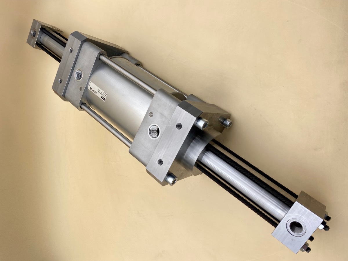 Pneumatikzylinder mit Wegmesssystem